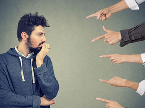 על שופטים ומשפיענים