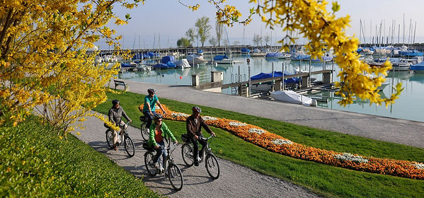 Romanshorn_Hafen_edited.jpg