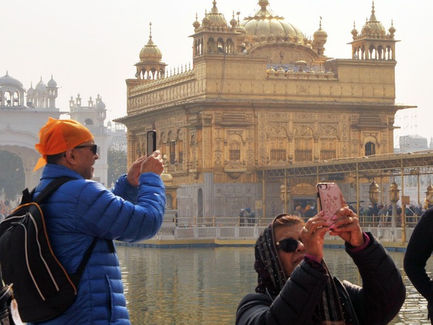 Golden Temple में फोटो व वीडियो बनाने पर लगी पाबंदी, जारी हुए सख्त आदेश
