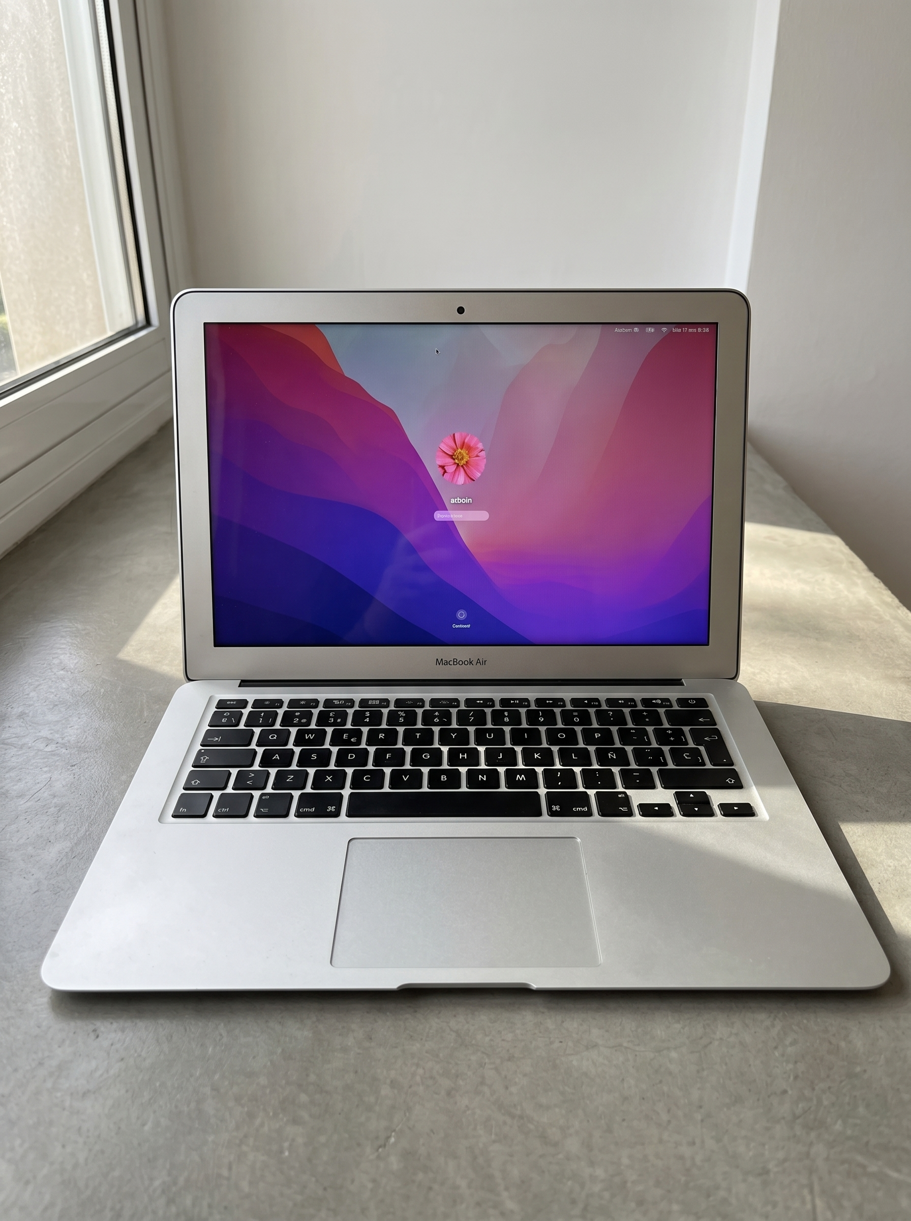 MacBook Air 2015 Cpu I5 1,6ghz/4GB/SSD 120GB/macOS Monterey