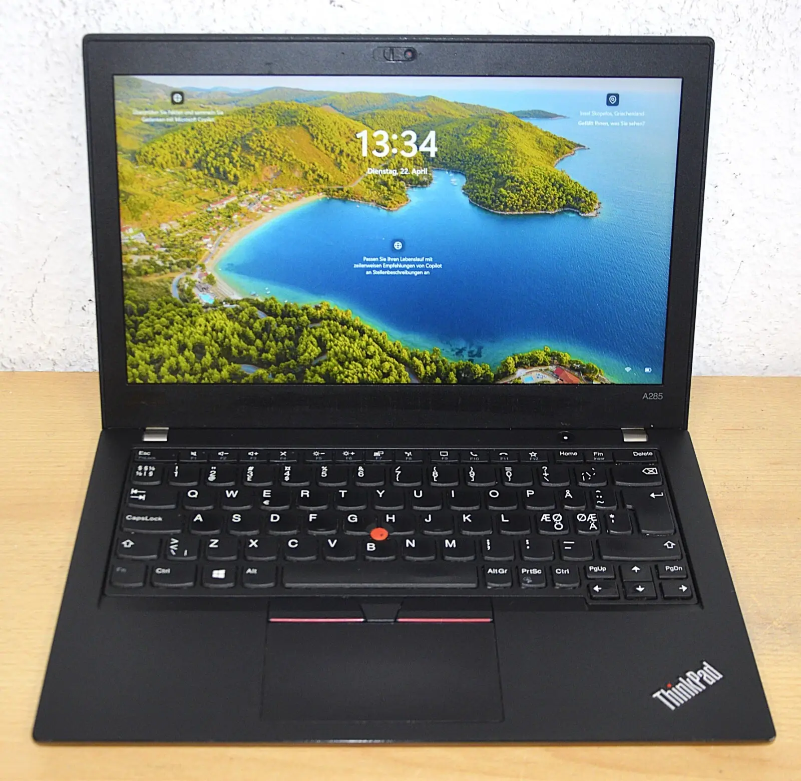 Lenovo ThinkPad A285 – Estado Excelente, Ryzen 5, 8 GB, SSD 256 GB