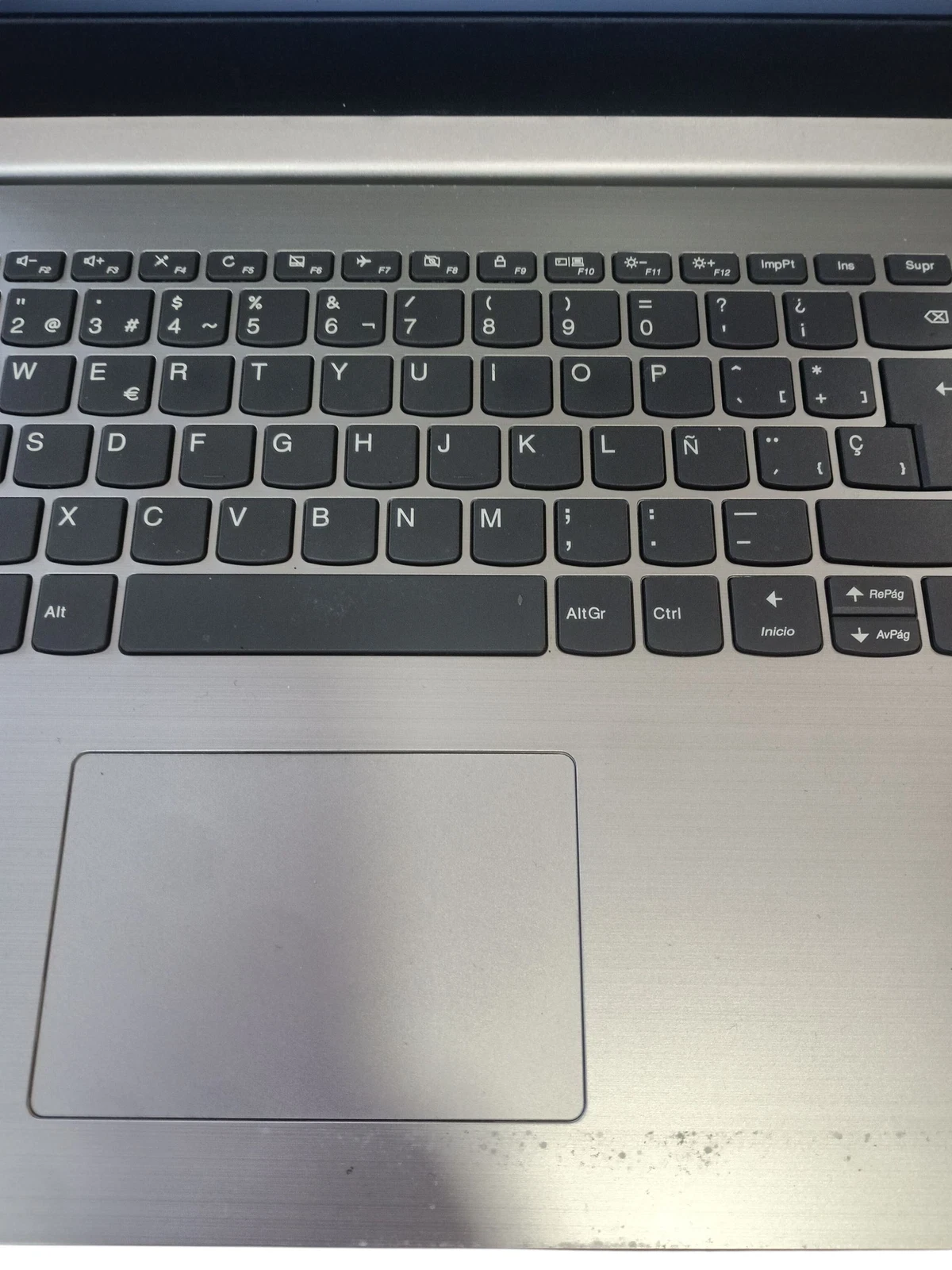Portátil Lenovo IdeaPad 330-15IKB 15.6" | i3-6006U, 8GB RAM, 256GB SSD - Grado C — imagen 2