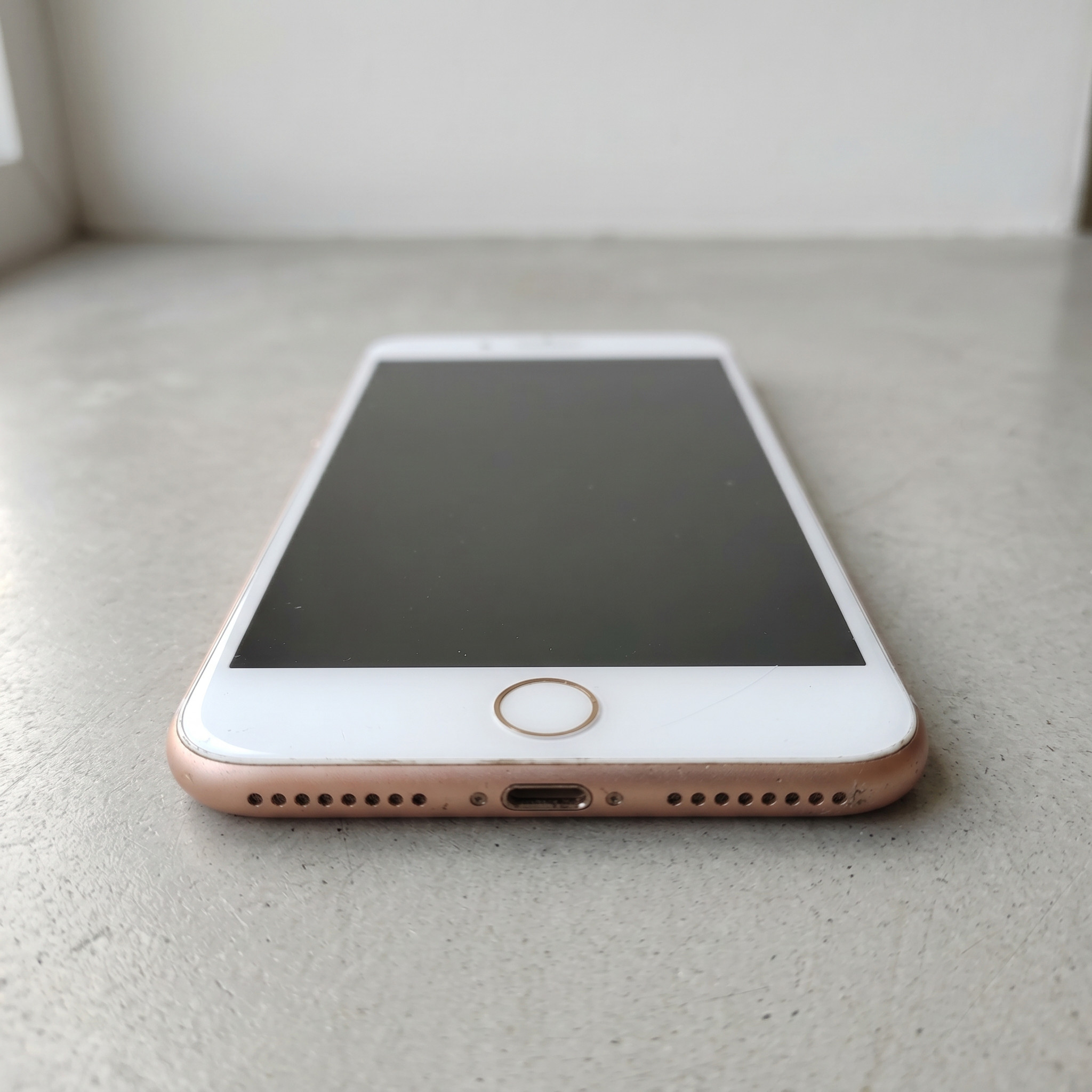 Apple iPhone 8 Plus 256GB - Gold — imagen 2