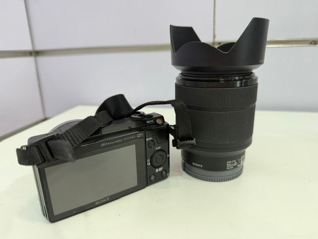 Sony Alpha 5000 ILCE-5000 — imagen 2