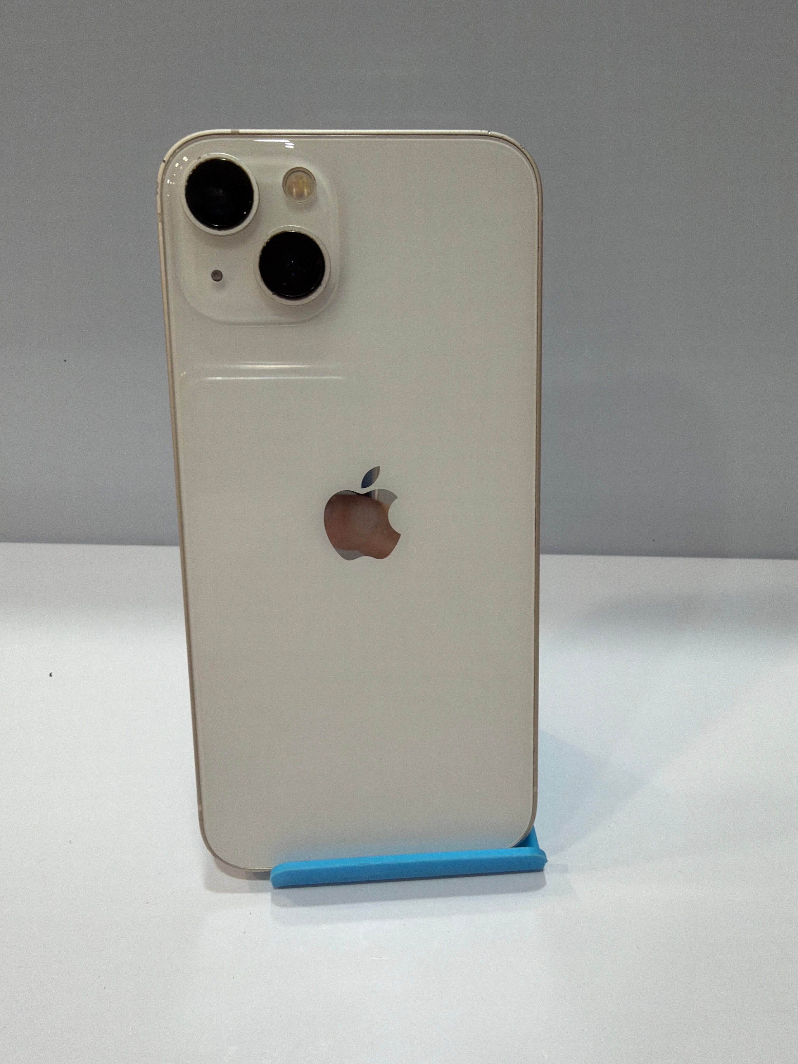 iPhone 13 256