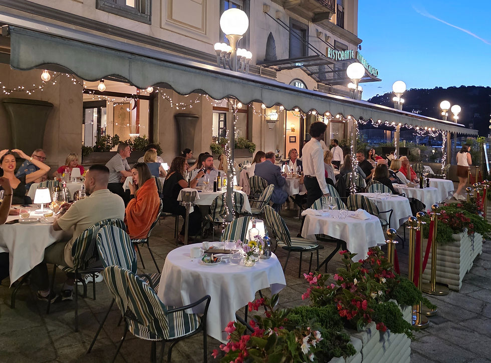 Ristorante Imbarcadero - Piazza Camillo Benso Conte di Cavour, 20 - 22100 Como - +39 351 693 9850