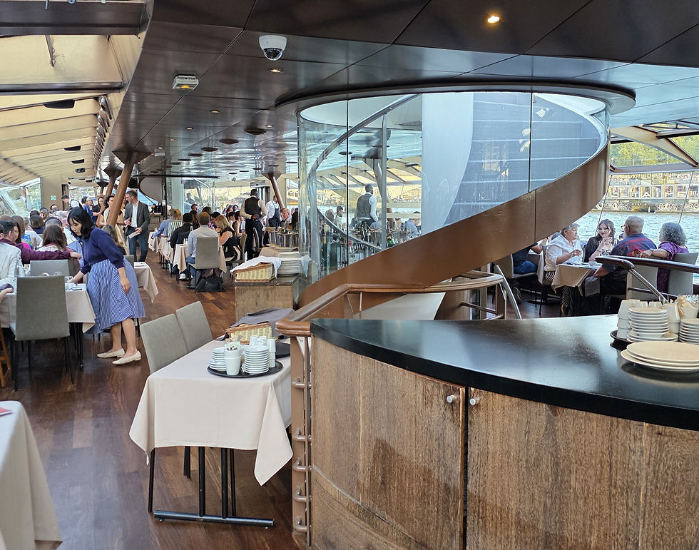 Bateaux-Mouches - pont de l'Alma - port de la Conférence - 75008 Paris - 01 42 25 96 10