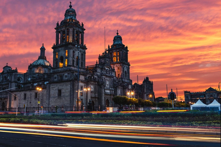 Metropolitan Cathedral in Mexico City at sunset.