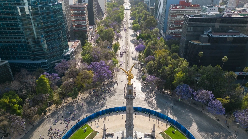 Aerial view of Paseo de la Reforma, Mexico City.
