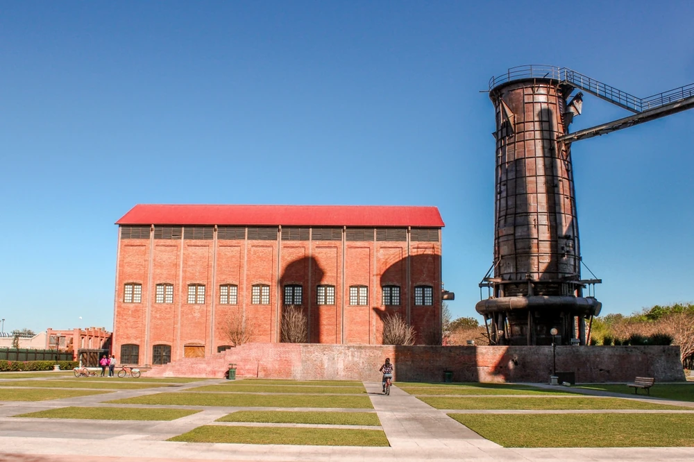 Industrial building and museum in Fundidora Park.