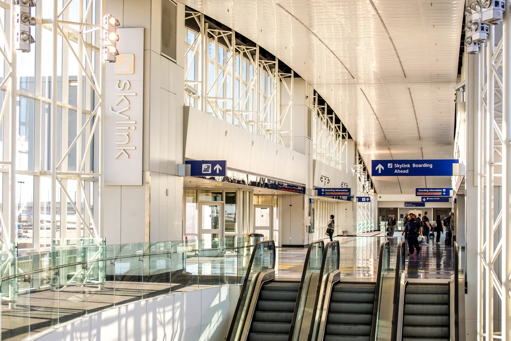 Interior halls of Dallas Airport.