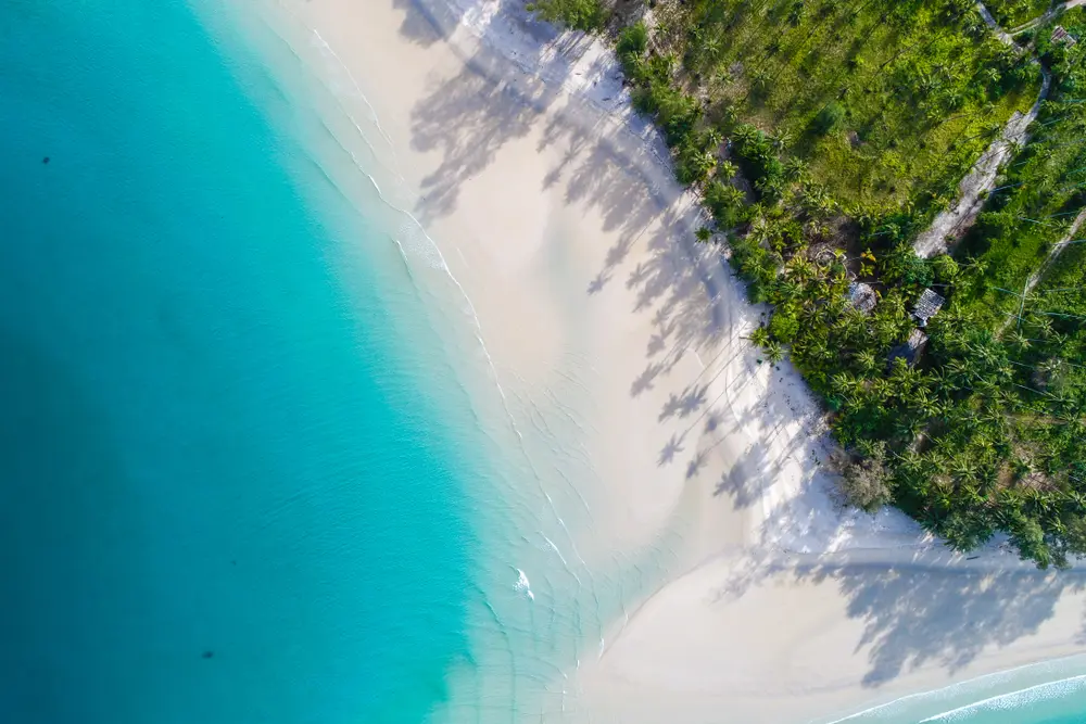 Playas de Cancún a plena luz del día