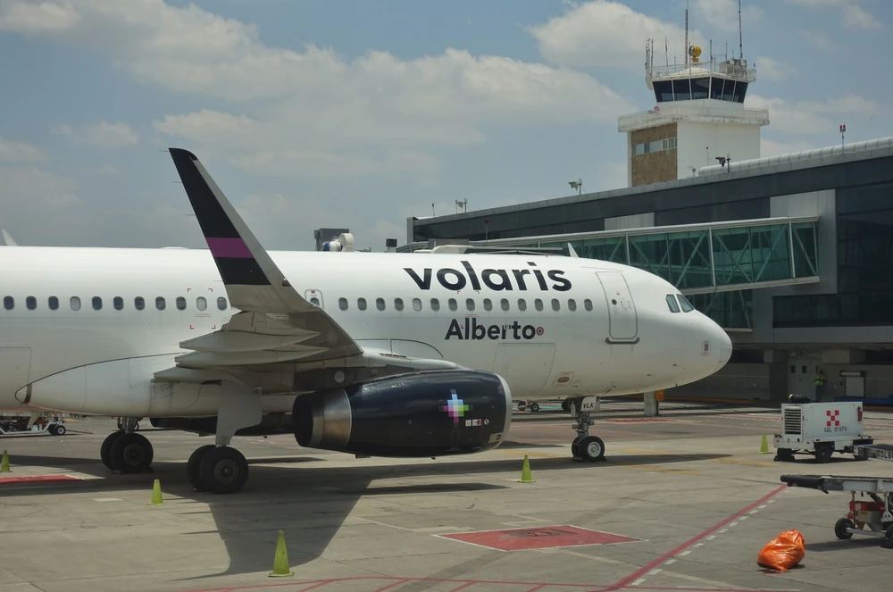 The front side of Volaris airbus “Alberto” at Guadalajara’s airport.