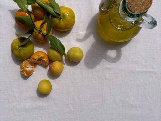 evoo and fruits on the table