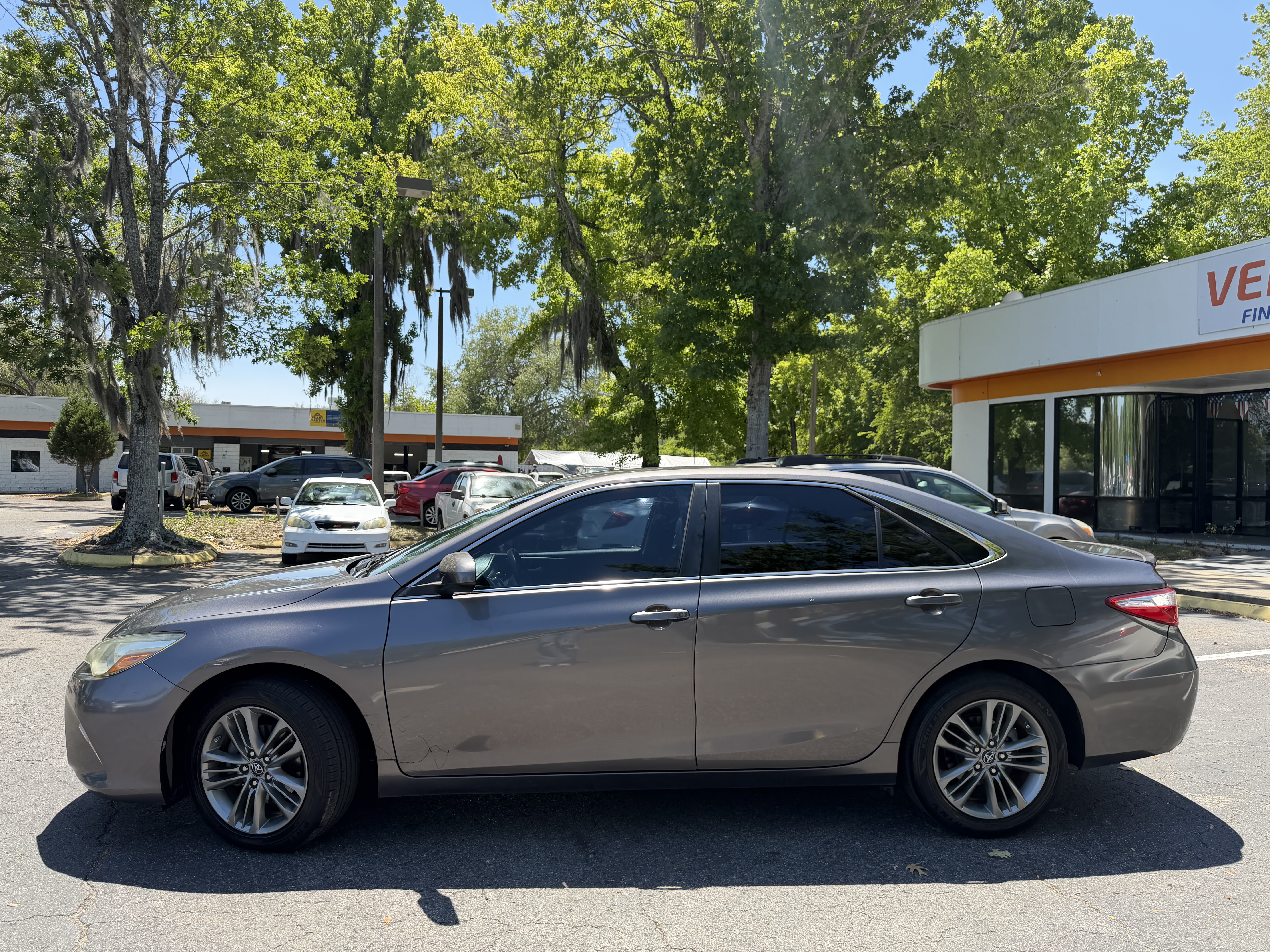 2017 Toyota Corolla LE - Photo 9
