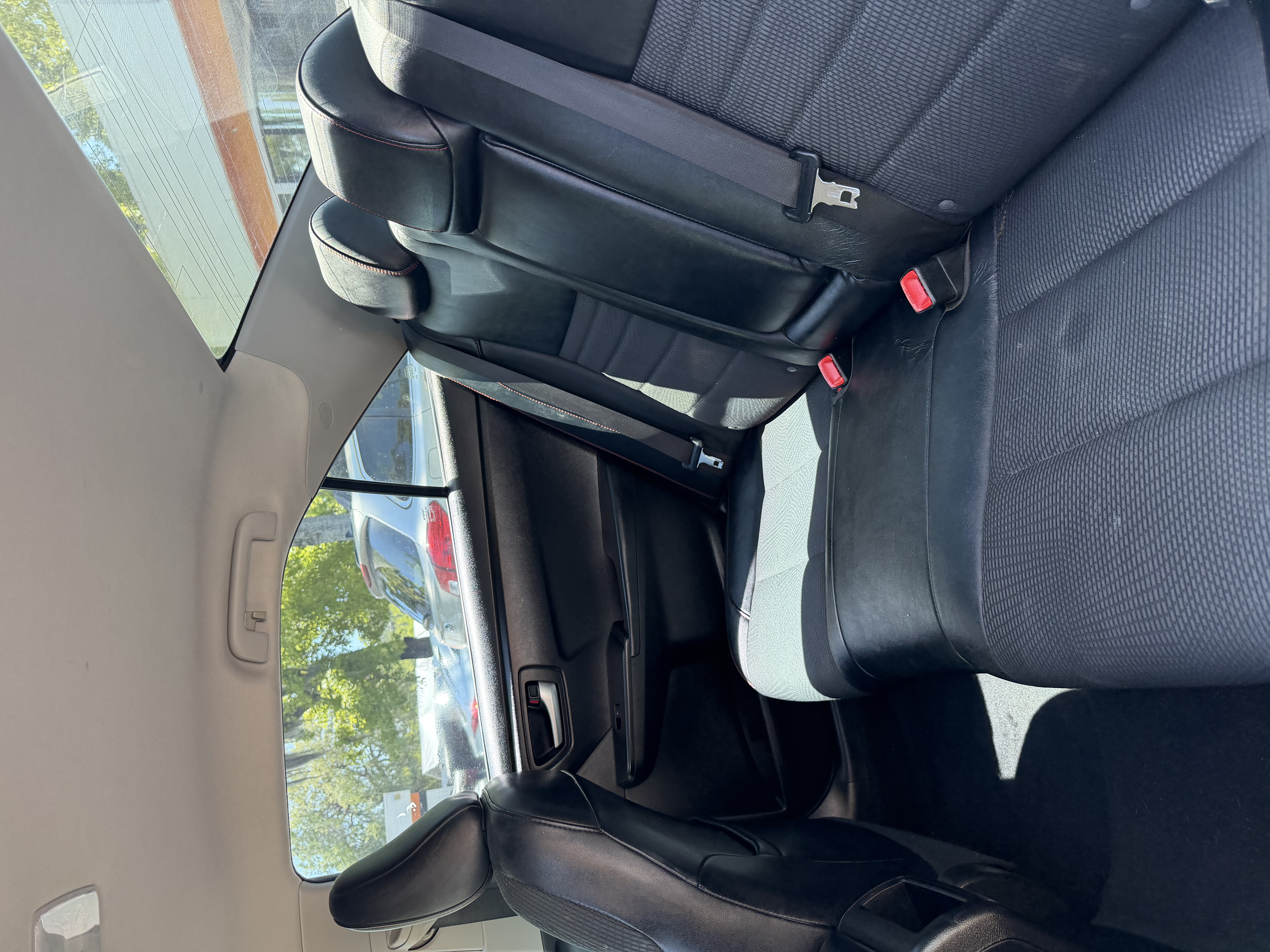 2017 Toyota Corolla LE - Photo 6
