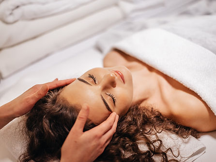 Královské kosmetické ošetření Linda Meredit hotel maximus resort