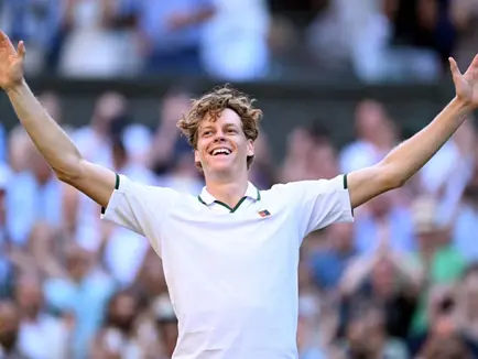 Wimbledon: After losing the first set, Sinner rallied to win three consecutive sets, defeating Zverev to claim his fifth Grand Slam title.
