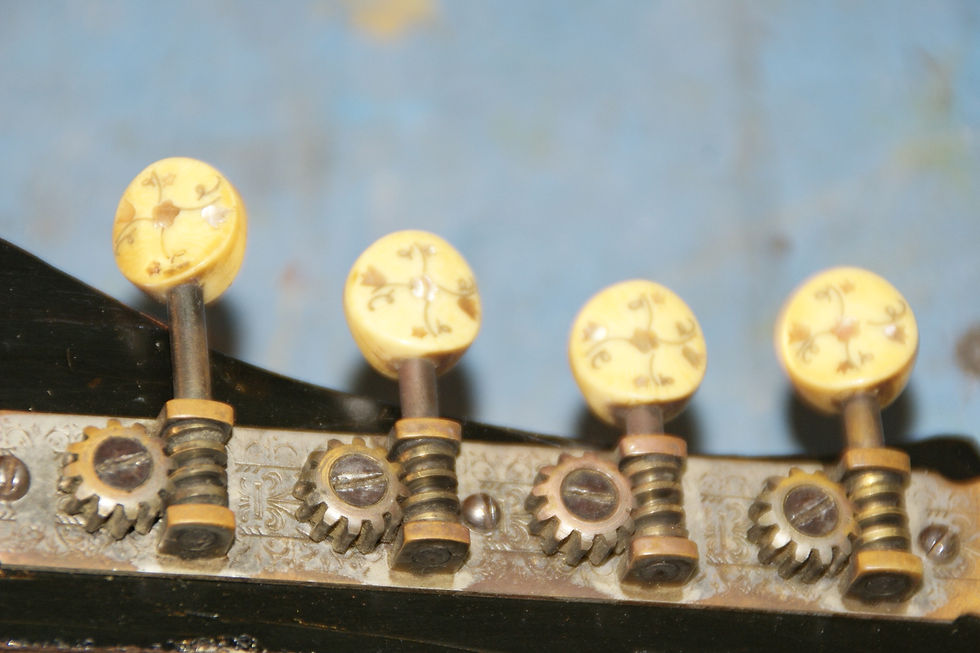 nette Mechanikflügel :-)