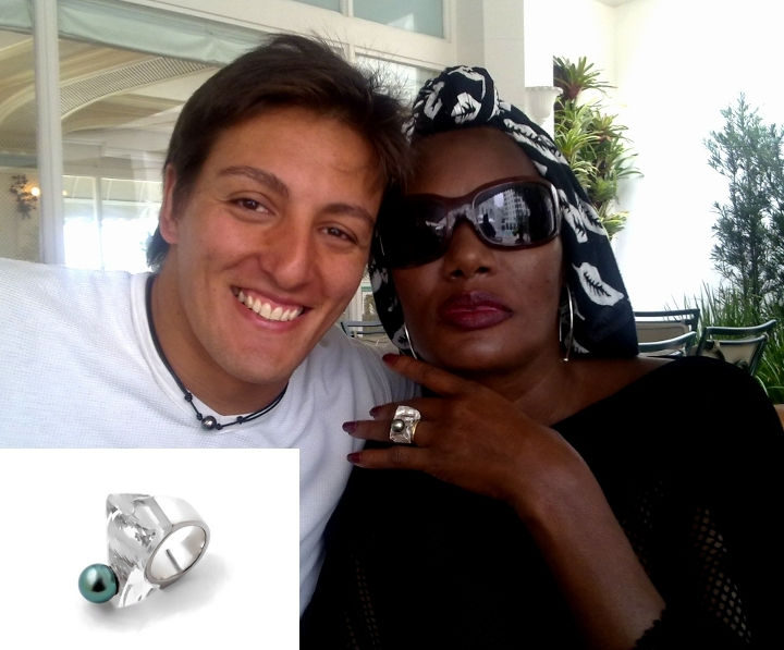 Grace Jones - Fashion Rocks