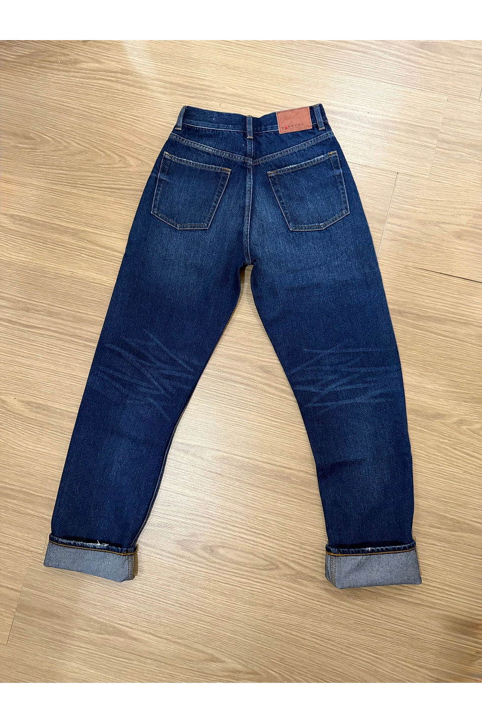 Küçük resim: Kadın Straight Fit Designer Selvedge Denim Kot Pantolon