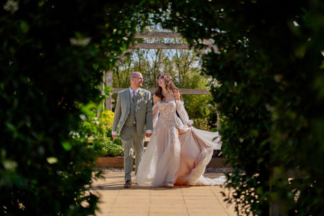 Role of Music in Wedding Videos – Enhancing Emotional Impact