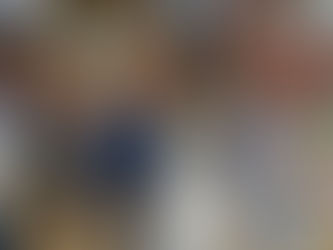 How to Pose for Wedding Photos Naturally and Beautifully