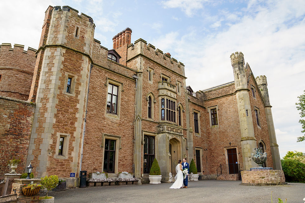 Role of Venue in Wedding Photos – Impact and Insights