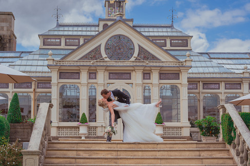 Couple kissing on a wedding day, wedding ceremony. Ever Thine Film & Photography.