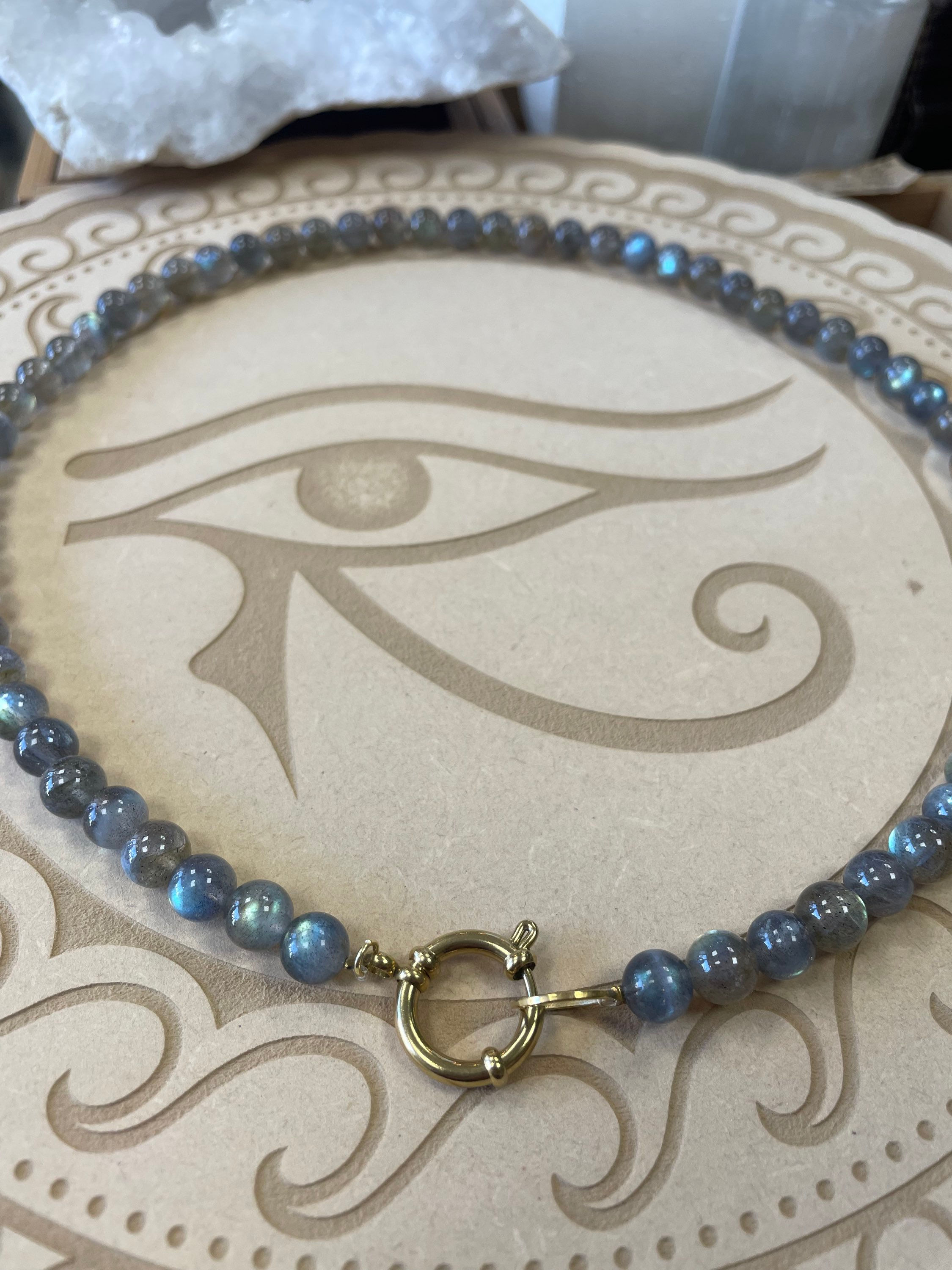 Collier en Labradorite A+ avec fermoir bouée