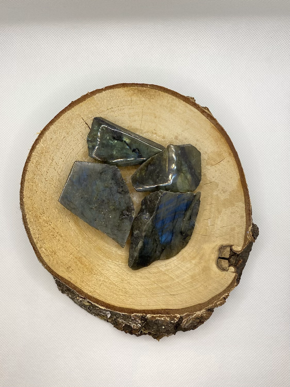 Labradorite brute