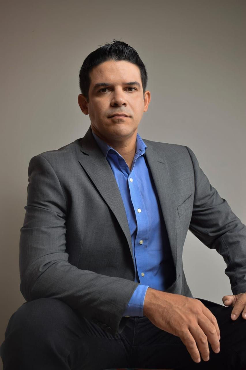 19:30 "SEGURANÇA PÚBLICA E SEUS DESAFIOS" COM ALEX SANTANA