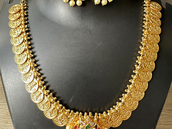 Traditional Gold-Plated Lakshmi Coin Kasu Mala Necklace Set with Earrings