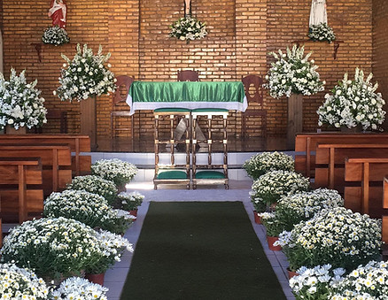Decoração de altar de casamento