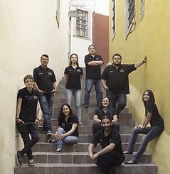 Escaleras todos edit.jpg