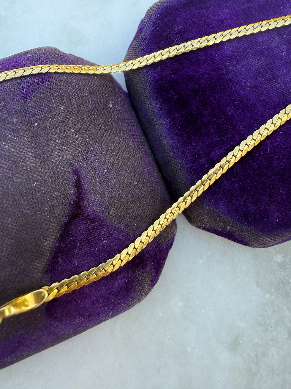 Thumbnail: Vintage 18ct Gold Diamond Necklace (16.5")
