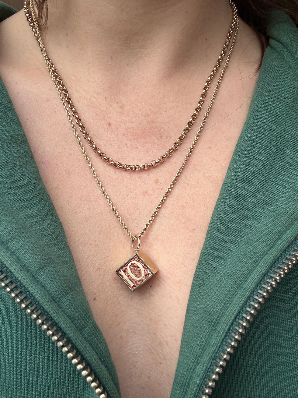 Thumbnail: Vintage (1987) 9ct Emergency £10 Charm