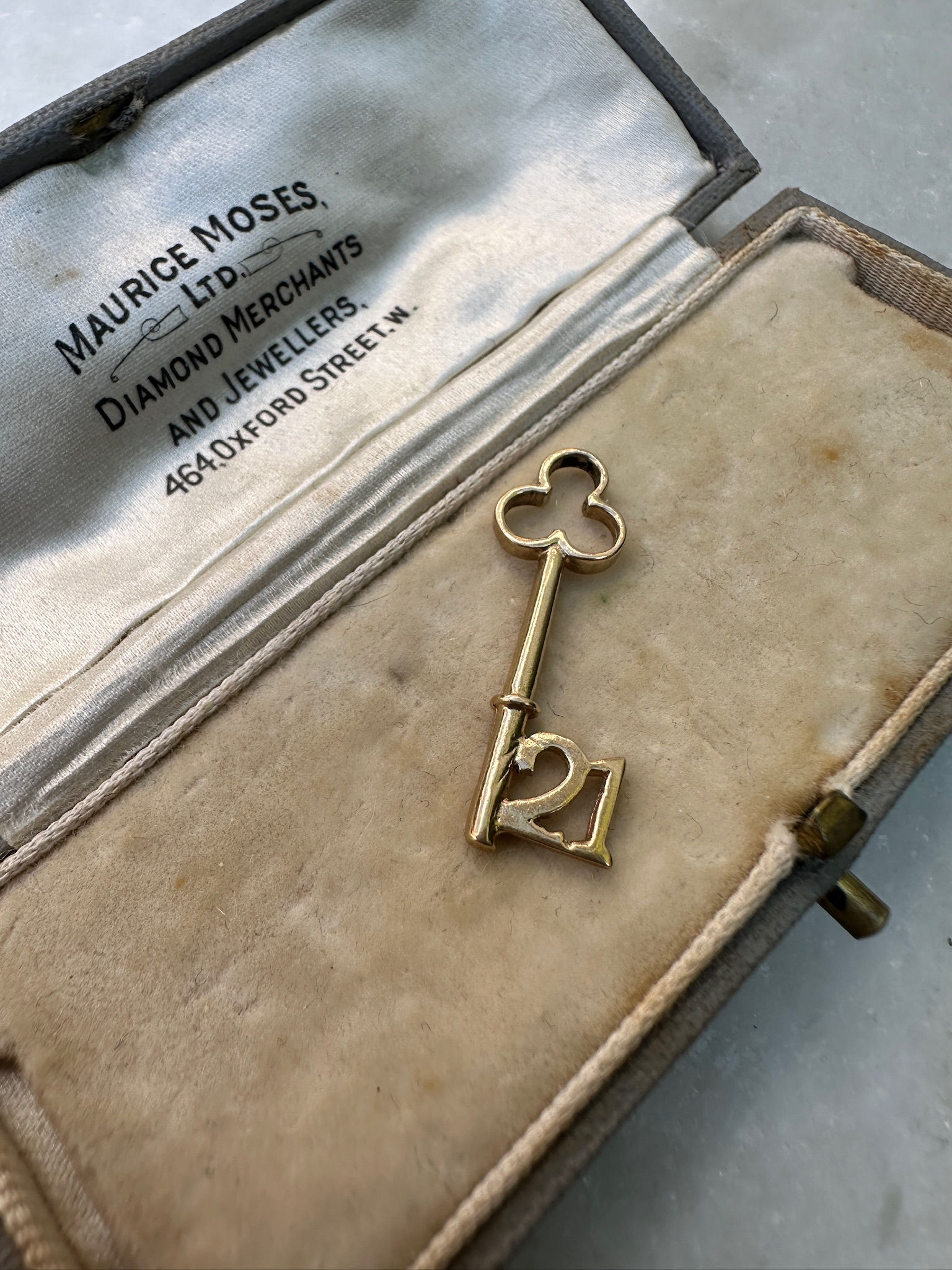 Vintage 9ct Gold "21" Key Charm