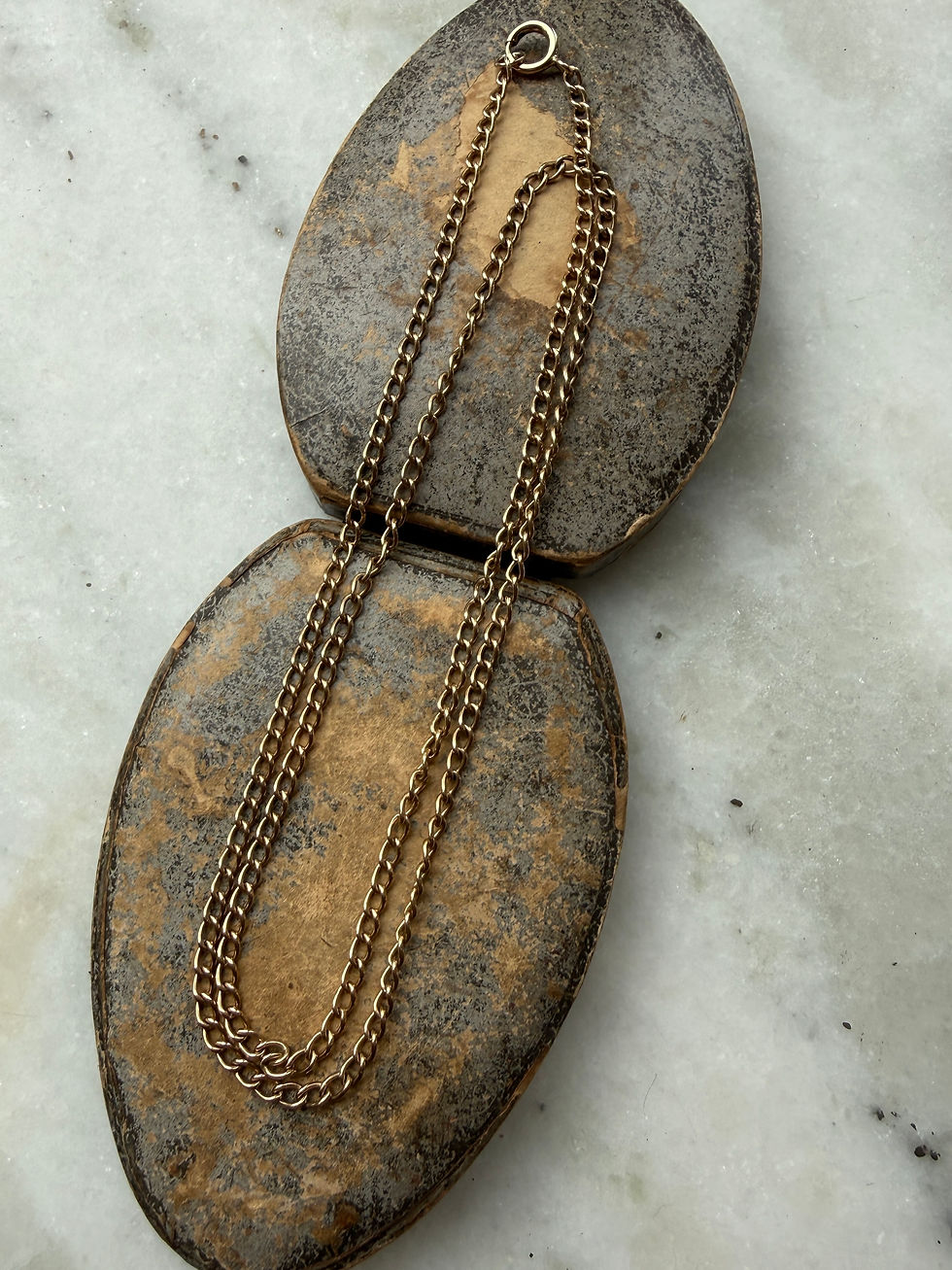 Thumbnail: Vintage 9ct Gold Curb Link Chain (22")