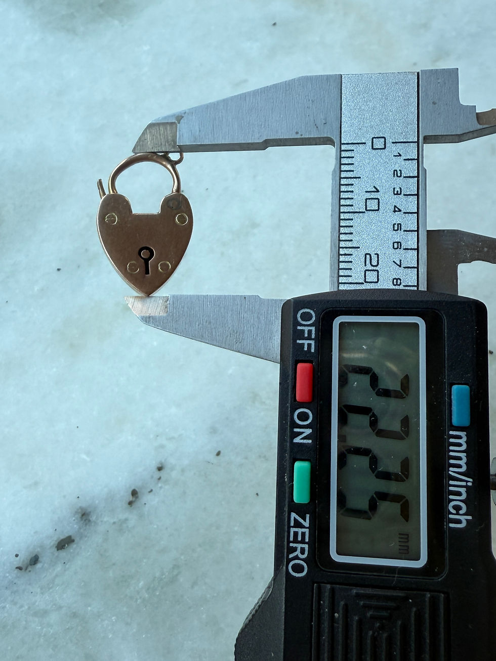 Thumbnail: Antique 9ct Gold Heart Padlock