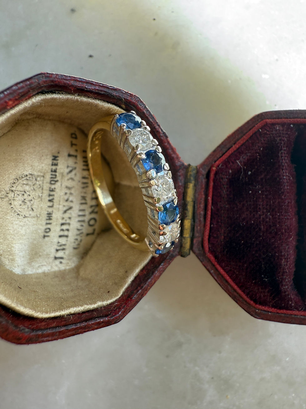 Thumbnail: Vintage 18ct Gold Sapphire Diamond Band