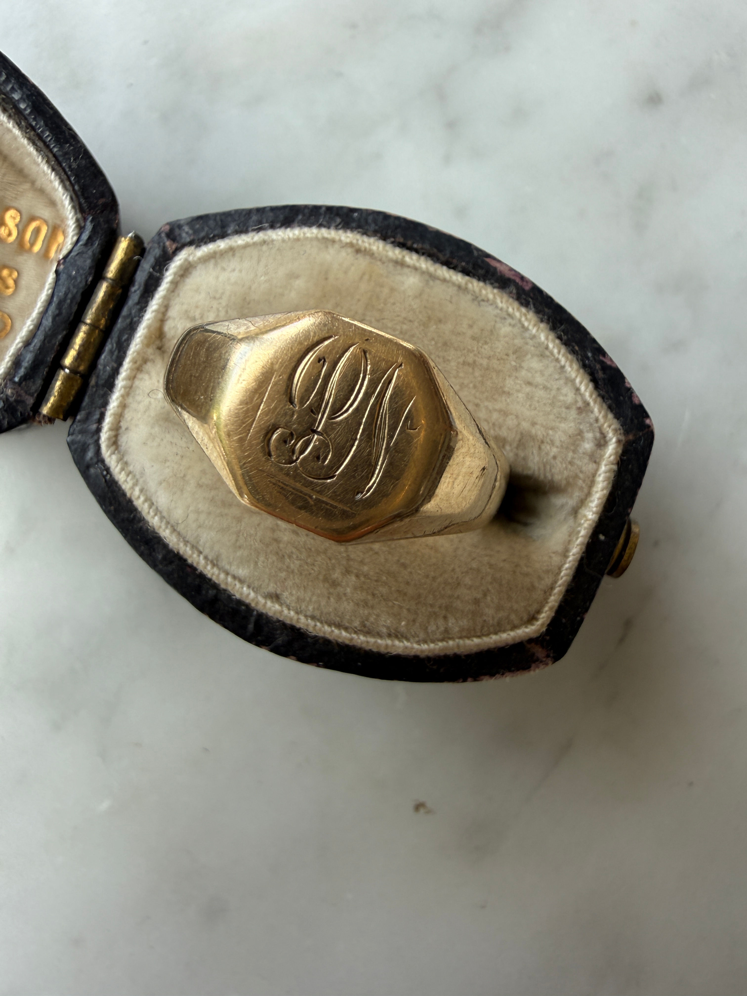 Vintage (1956) 9ct Gold Signet Ring (UK L)