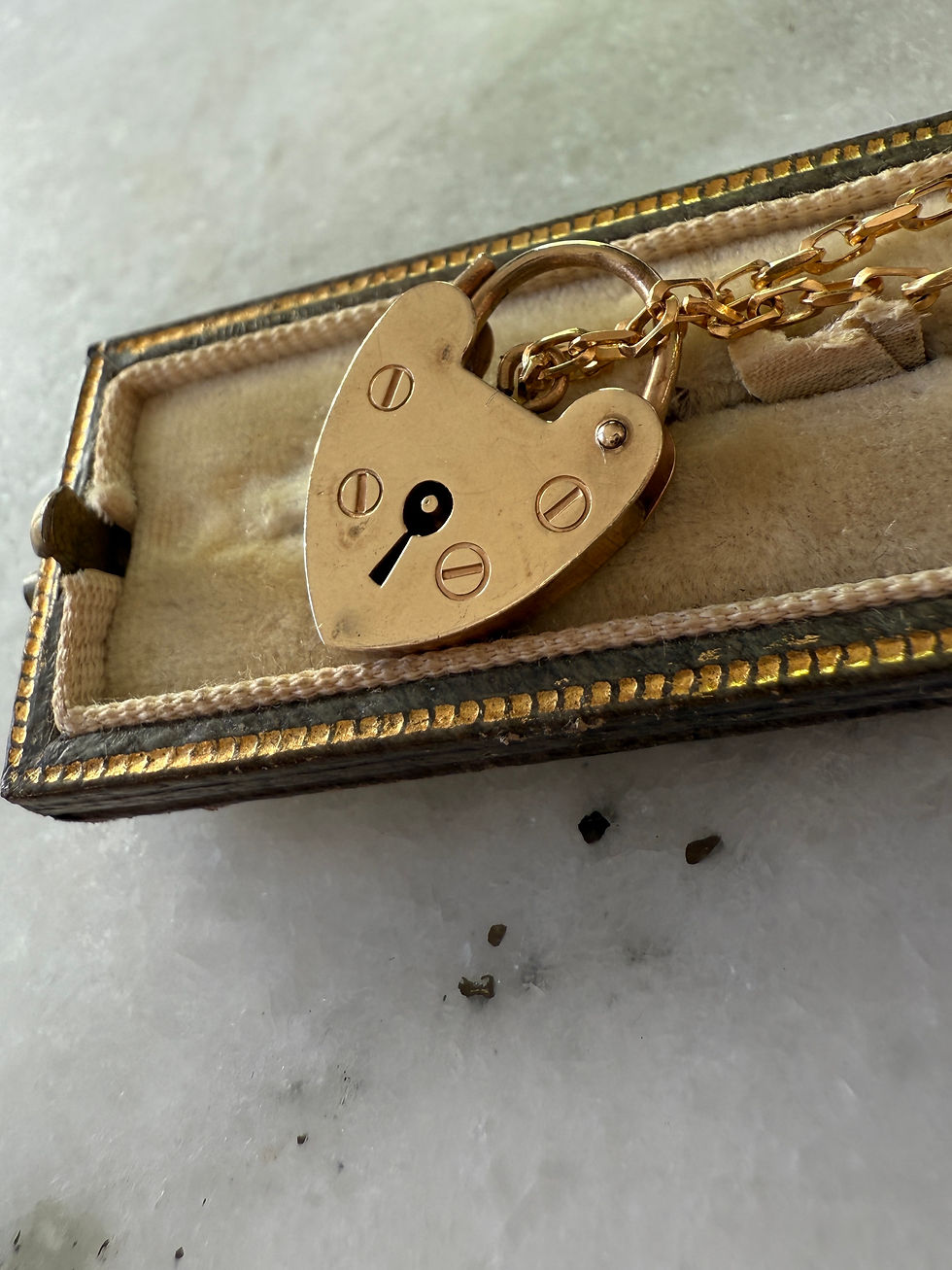 Thumbnail: Vintage 9ct Gold Curb Bracelet