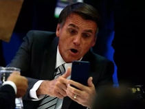 Bolsonaro perde "seguidores", após twitter suspender contas de "robôs"