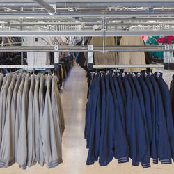 Garment trolly system