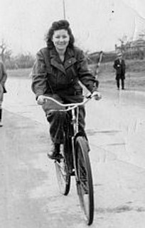 Lienna. New Ulm, Germany. c. 1947