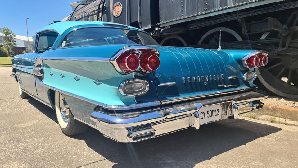 Thumbnail: 1958 Pontiac Bonneville Sports Coupe Fuel injection