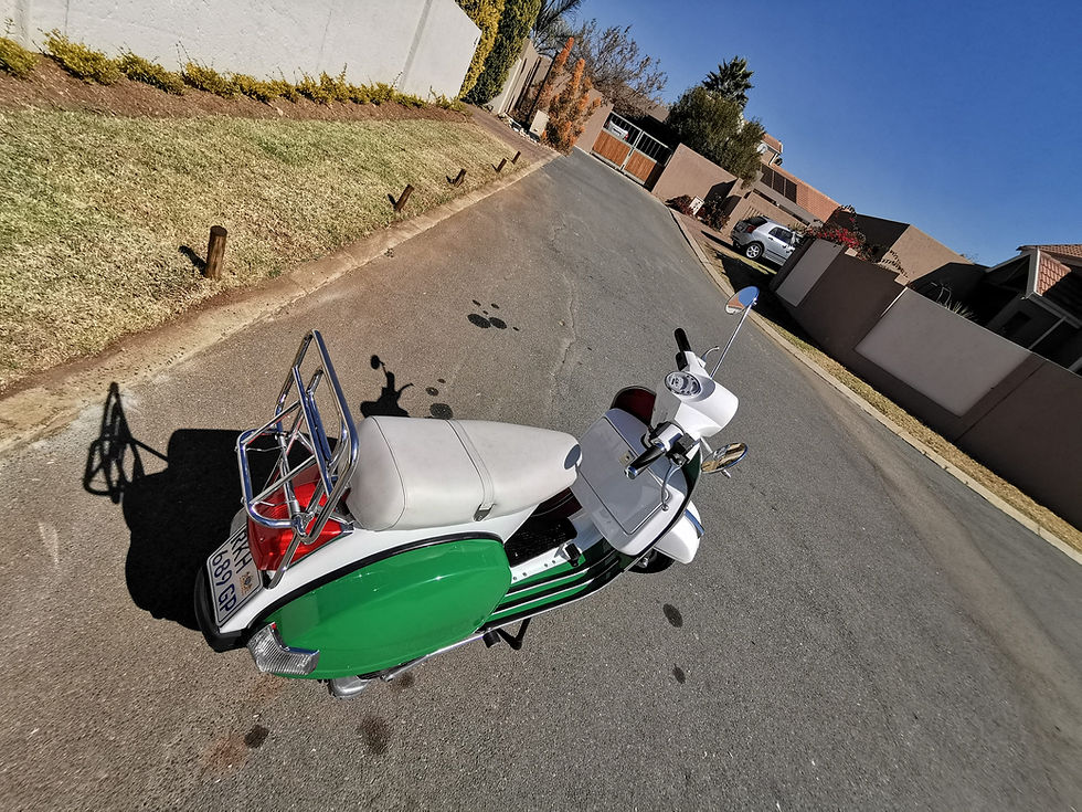 Thumbnail: 2004 Vespa PX200 Electric start