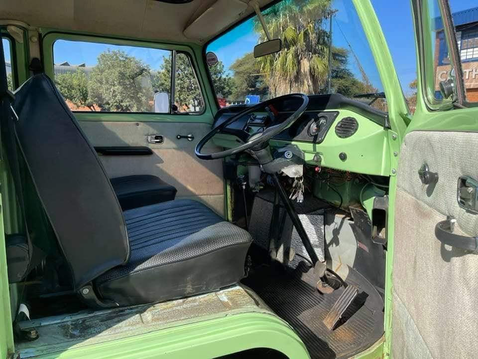 Thumbnail: 1969 Volkswagen Low Light Kombi