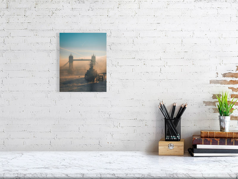 Thumbnail: London Foggy Light